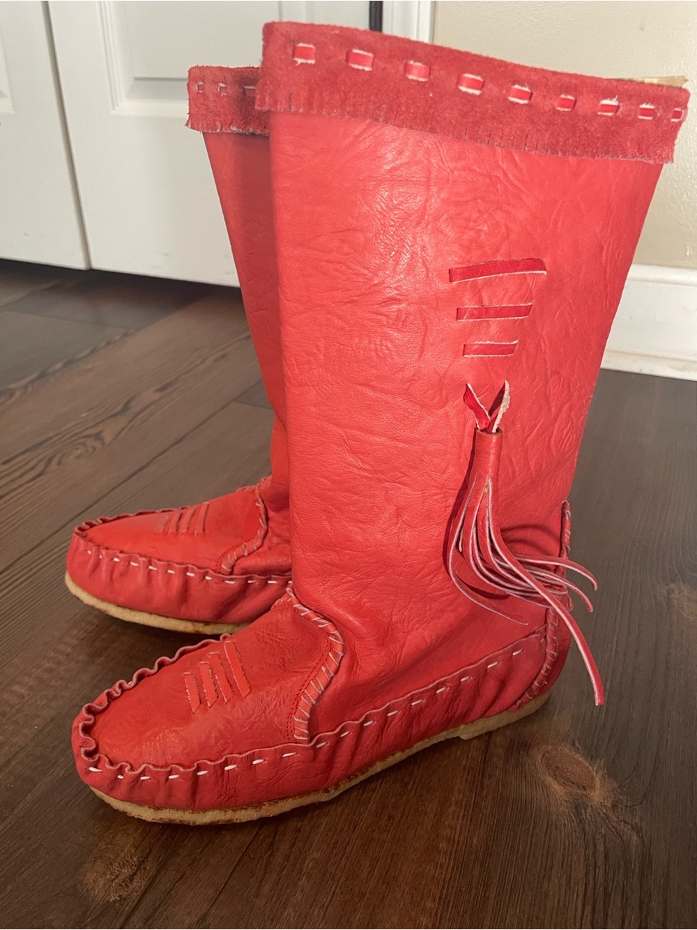 Vintage Red Leather‎ Fringe Moccasins Tall Slip-On Boots Made in Italy Size 9
